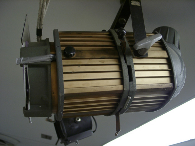 Side view of unit in position